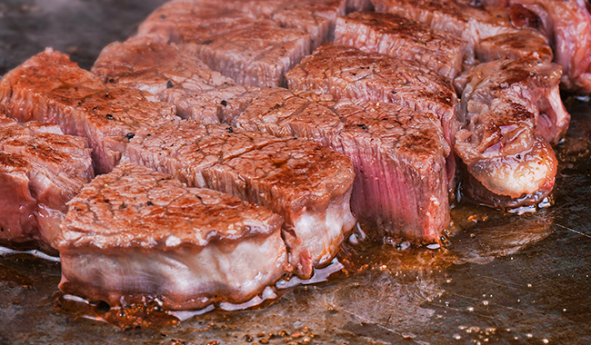 厳選素材で本格鉄板中華